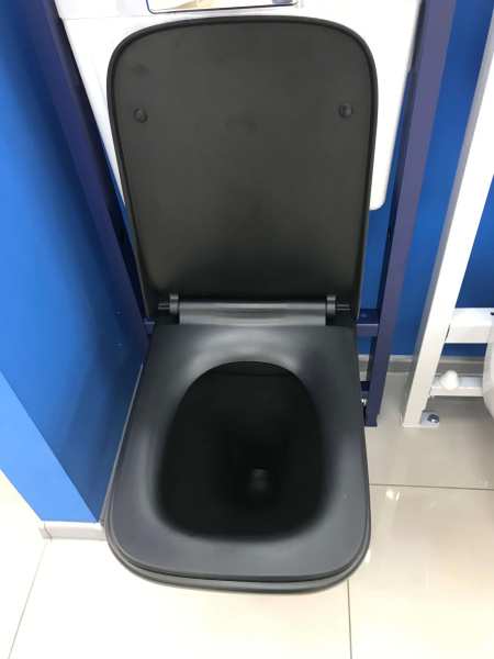 Унитаз подвесной AVS Модерн безободковый, черный матовый Унитаз подвесной AVS Модерн безободковый, черный матовый