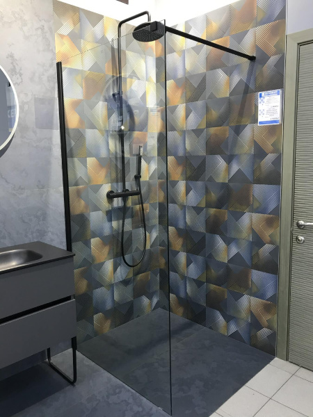 Душевая перегородка AVS Walk In 100 профиль черный, стекло прозрачное Душевая перегородка AVS Walk In 100 профиль черный, стекло прозрачное